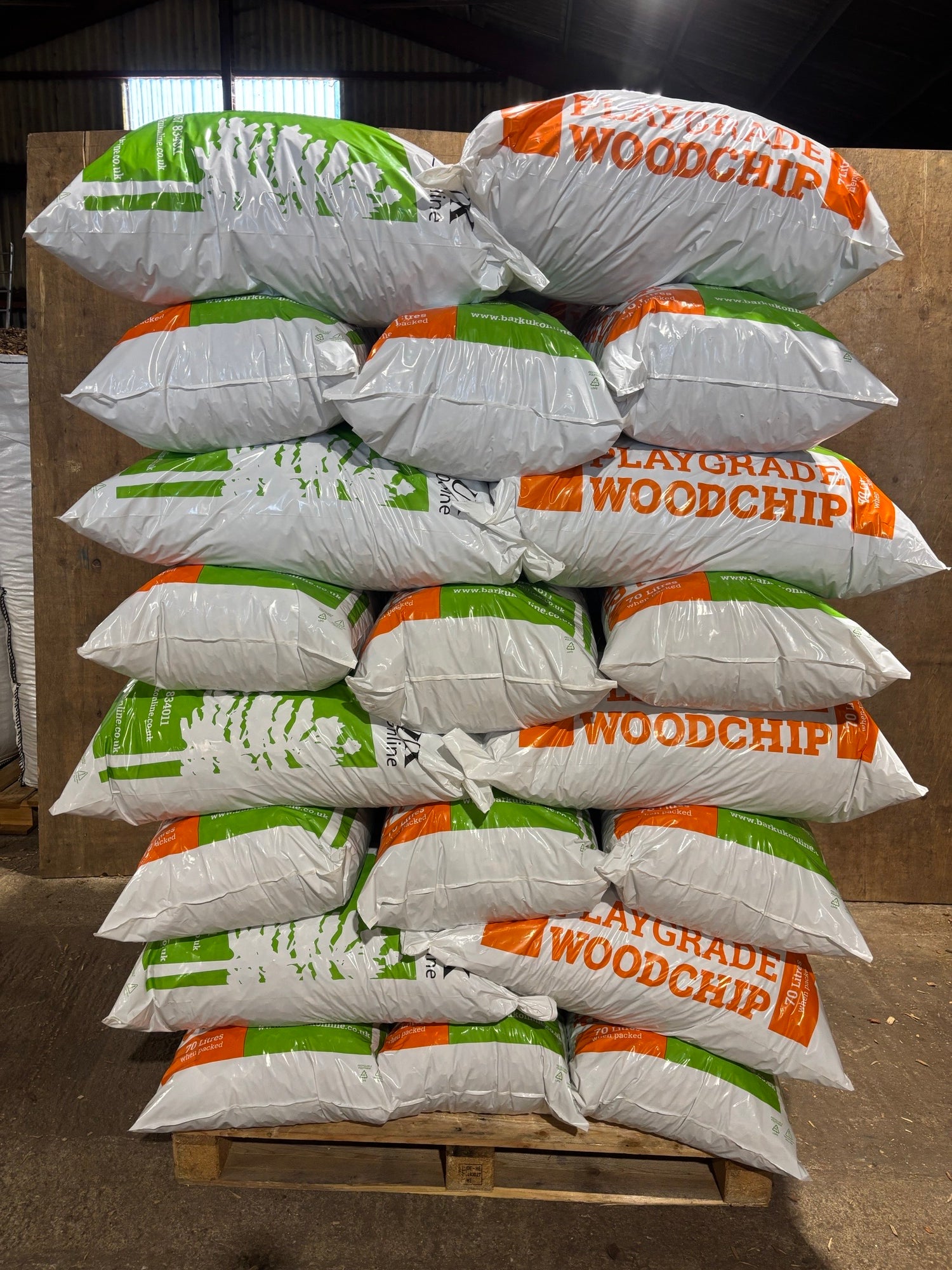 Play Grade Softwood chips 70L bags