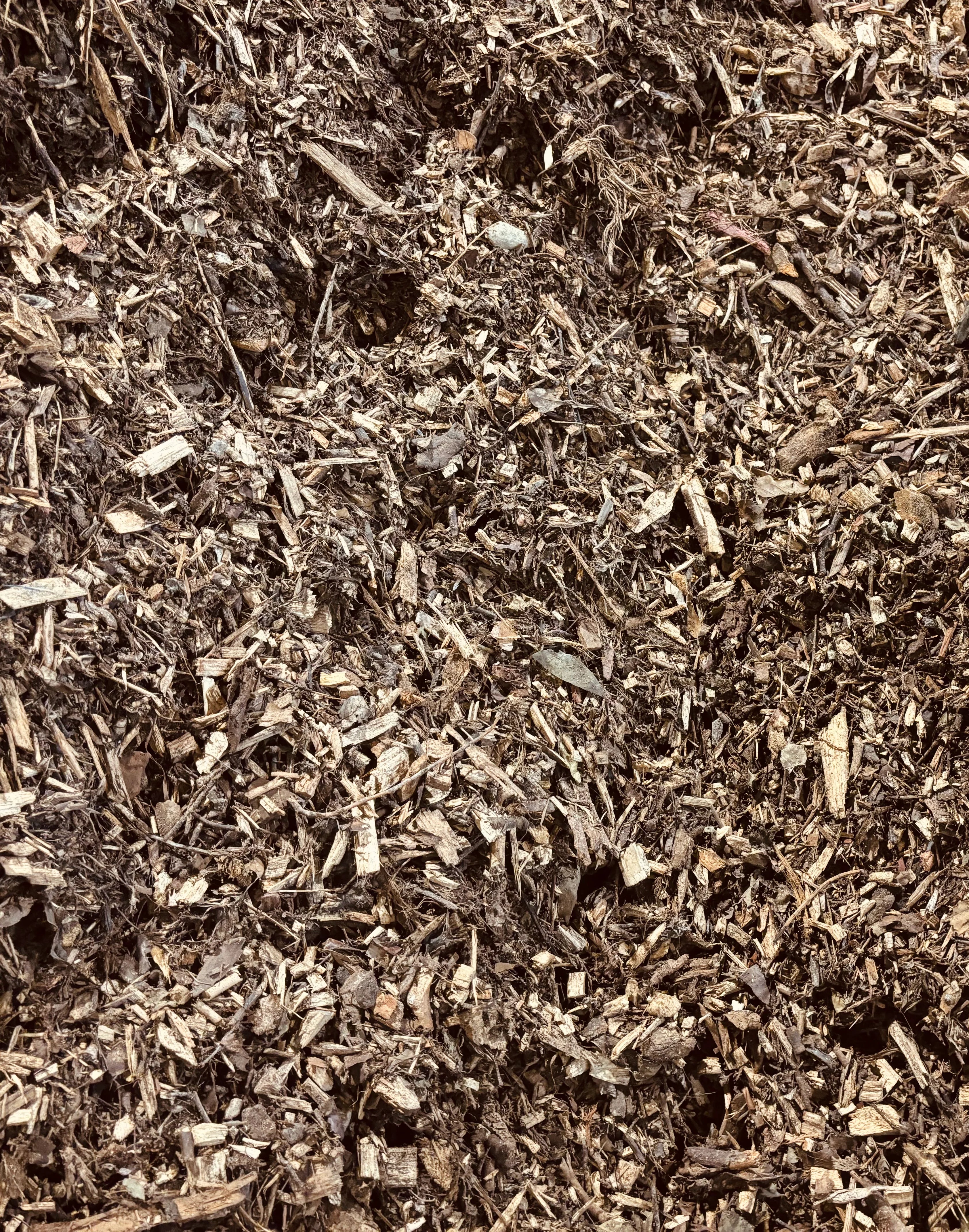 How Mulch and Potting Soil Help Winter-proof Your Flower Beds